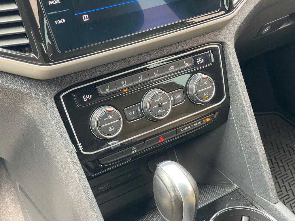used 2022 Volkswagen Atlas Cross Sport car, priced at $26,666