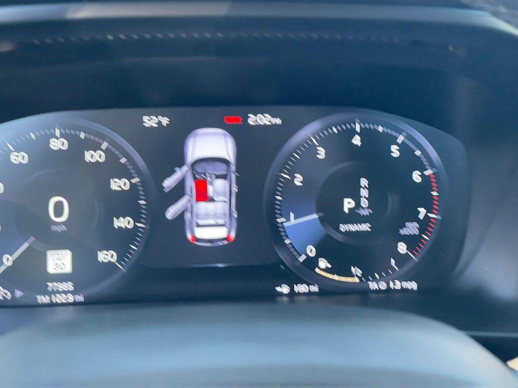 used 2022 Volvo XC40 car, priced at $19,936