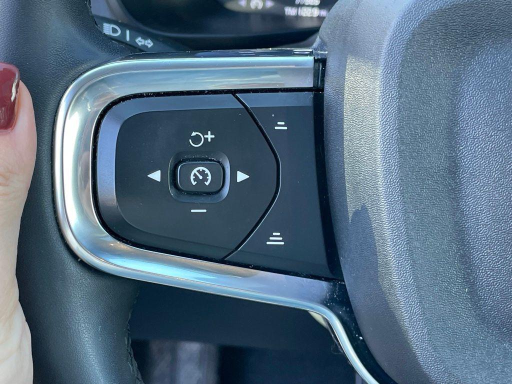 used 2022 Volvo XC40 car, priced at $19,936