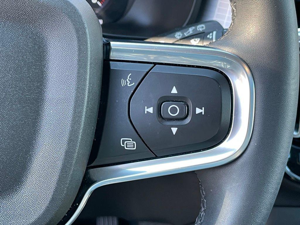 used 2022 Volvo XC40 car, priced at $19,936