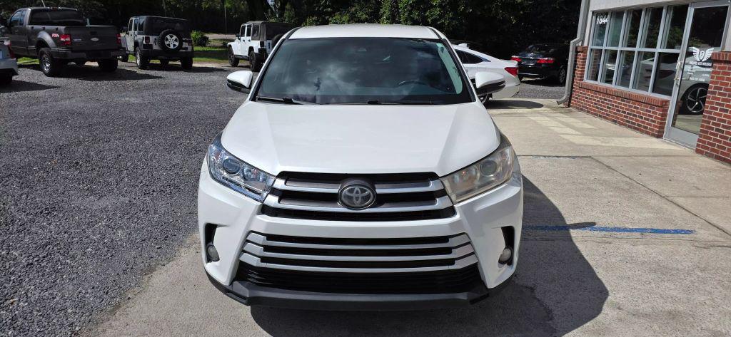 used 2017 Toyota Highlander car, priced at $14,990