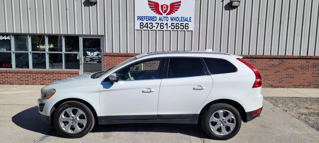 used 2013 Volvo XC60 car, priced at $5,500