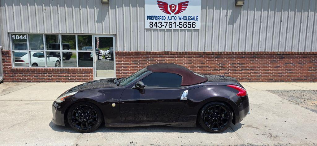 used 2014 Nissan 370Z car, priced at $15,990