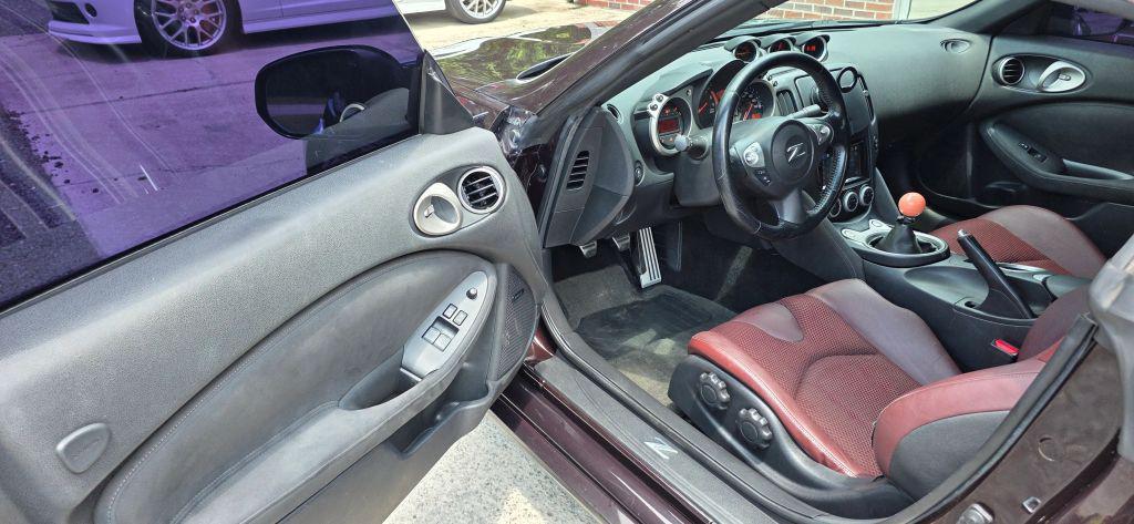 used 2014 Nissan 370Z car, priced at $15,990