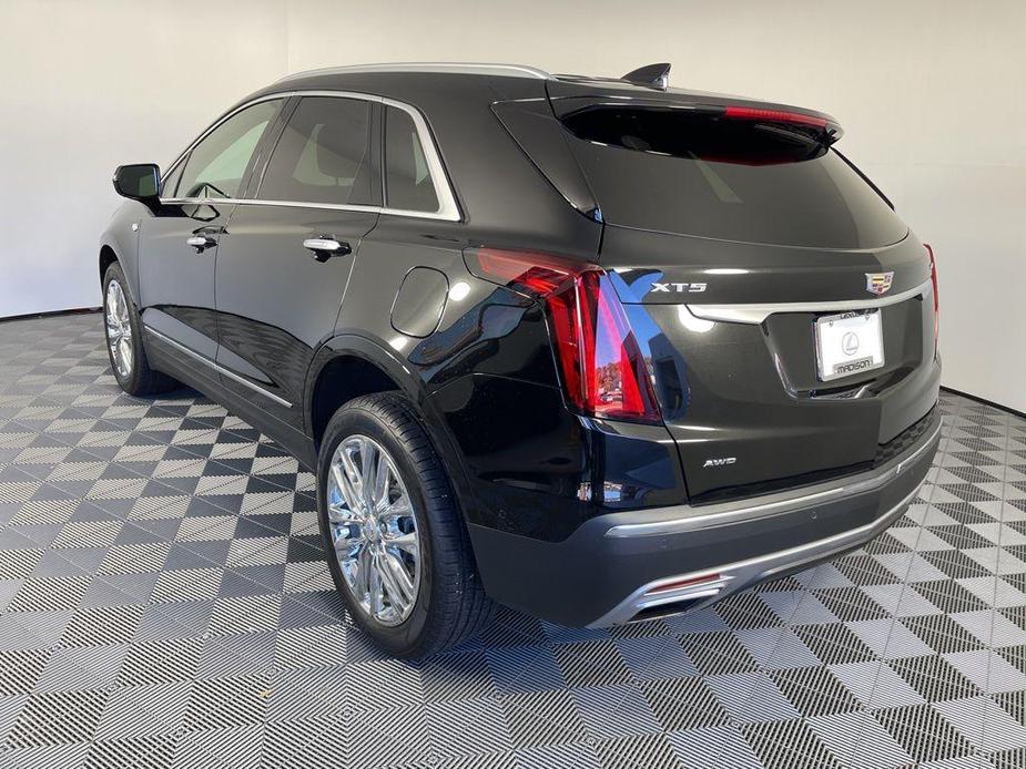 used 2021 Cadillac XT5 car, priced at $29,997