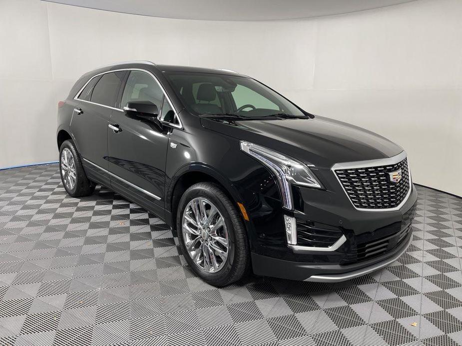 used 2021 Cadillac XT5 car, priced at $29,997