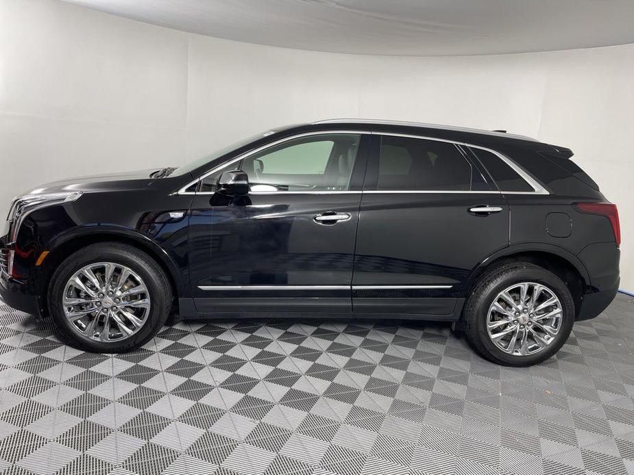 used 2021 Cadillac XT5 car, priced at $29,997