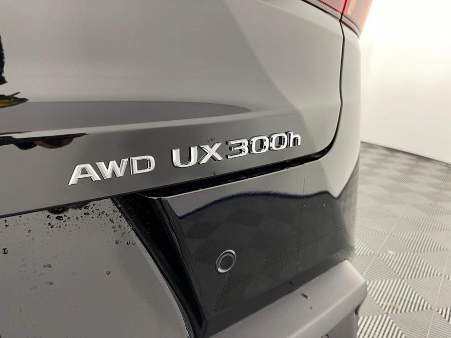 new 2025 Lexus UX 300h car, priced at $45,070