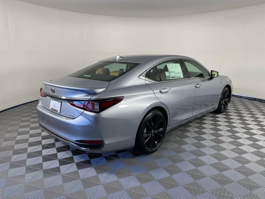 new 2025 Lexus ES 300h car, priced at $53,024