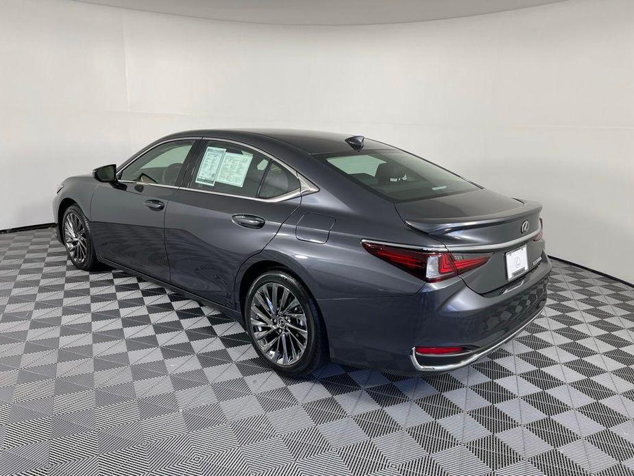 used 2024 Lexus ES 300h car, priced at $50,996