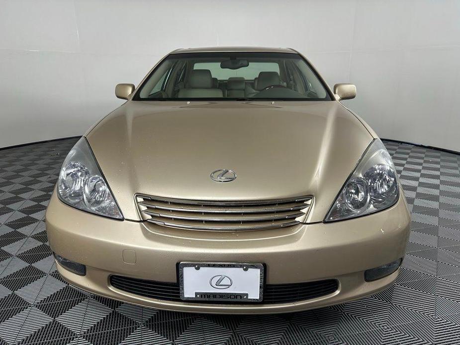 used 2004 Lexus ES 330 car, priced at $9,846