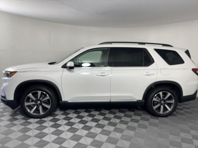 used 2025 Honda Pilot car, priced at $49,227