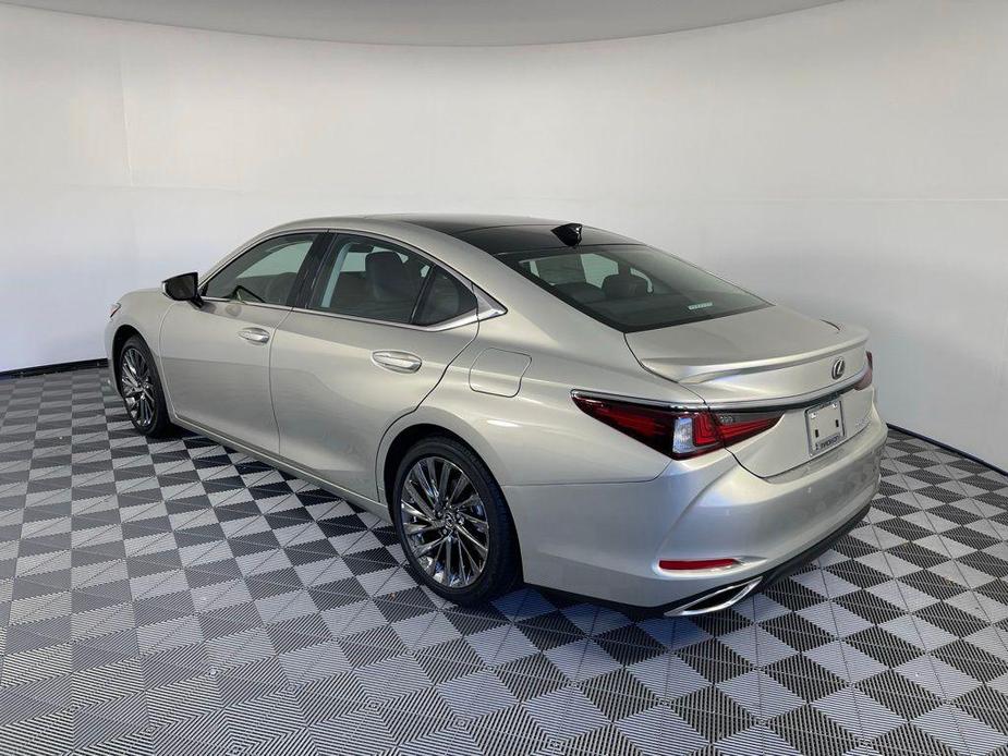 new 2025 Lexus ES 350 car, priced at $56,444