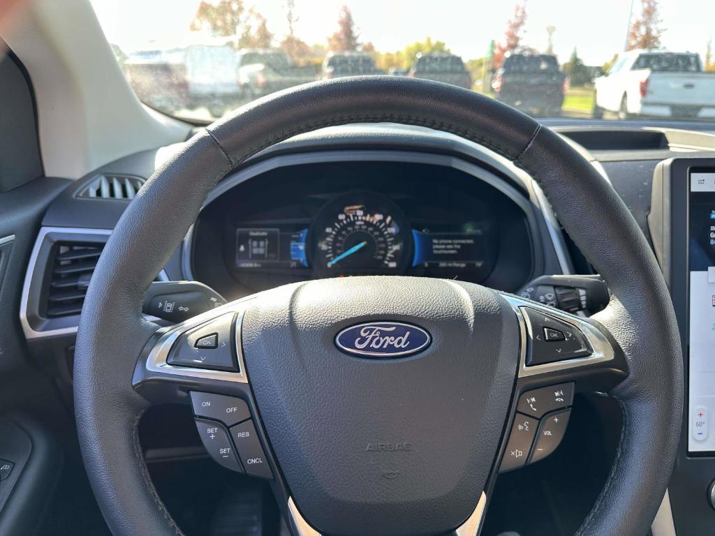 used 2024 Ford Edge car, priced at $25,995