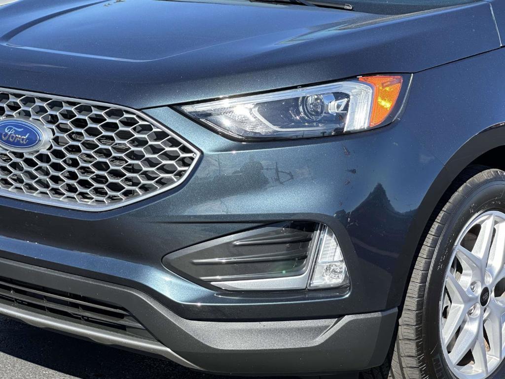 used 2024 Ford Edge car, priced at $25,995