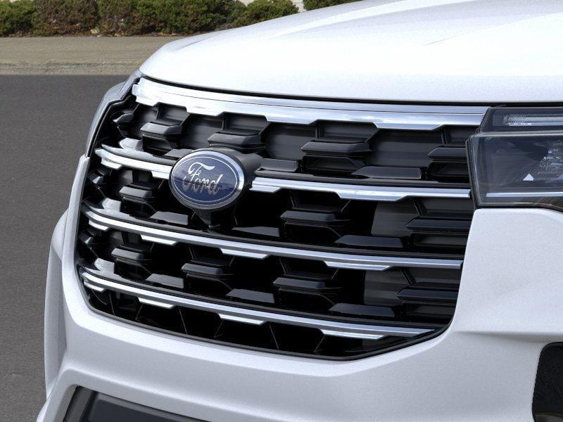 new 2025 Ford Explorer car, priced at $45,652