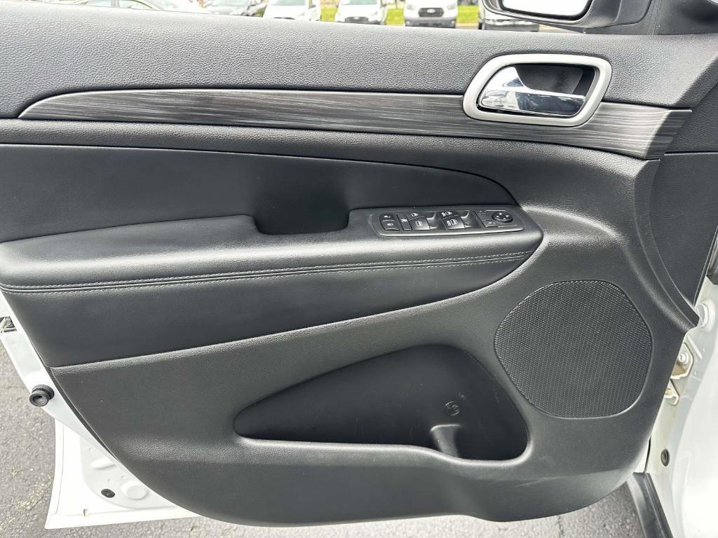 used 2019 Jeep Grand Cherokee car, priced at $17,995