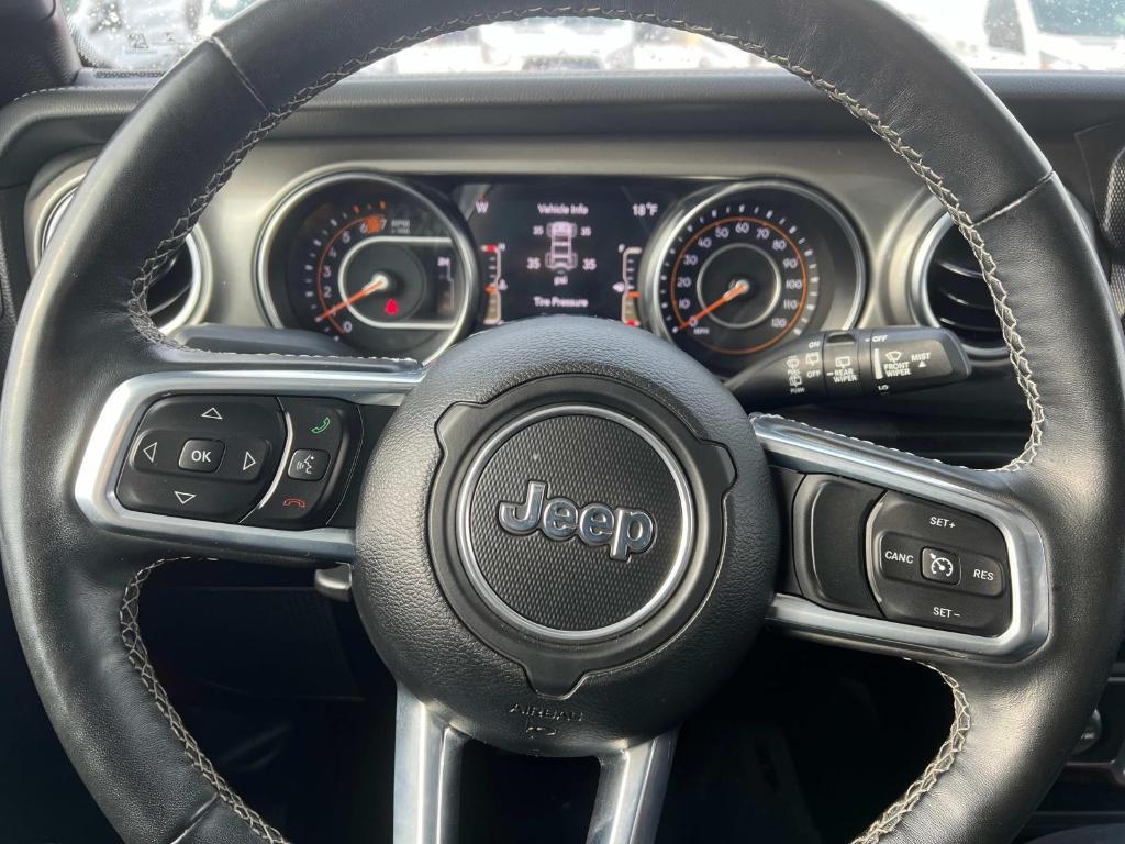 used 2022 Jeep Wrangler Unlimited car, priced at $33,995