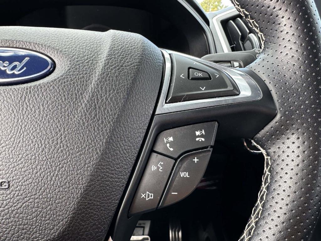 used 2022 Ford Edge car, priced at $23,995