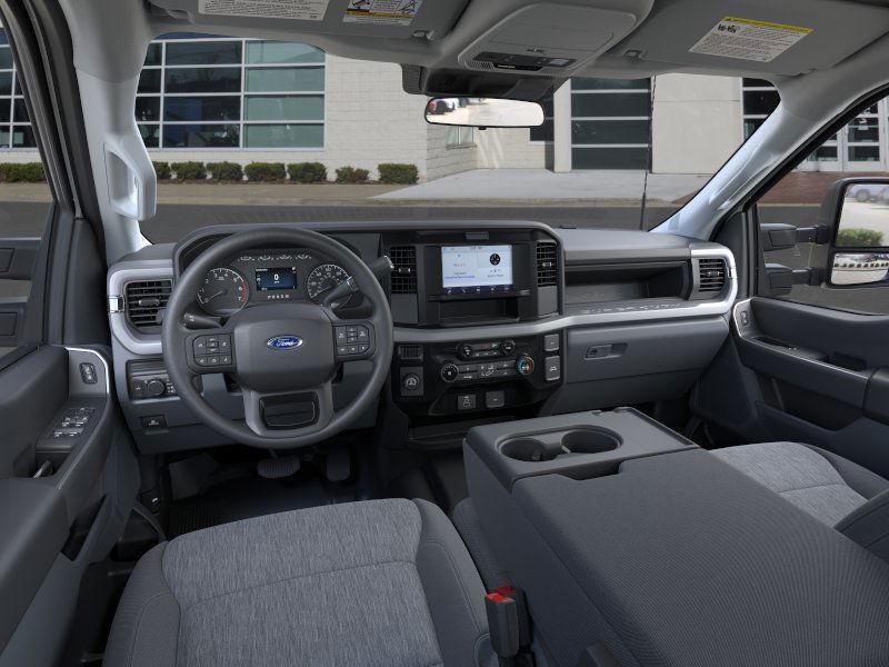 new 2025 Ford F-250 car