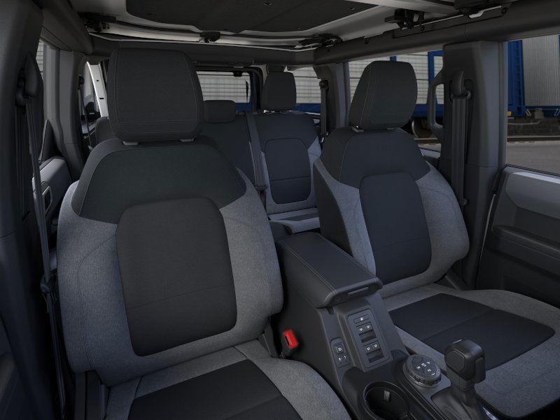 new 2025 Ford Bronco car, priced at $45,817