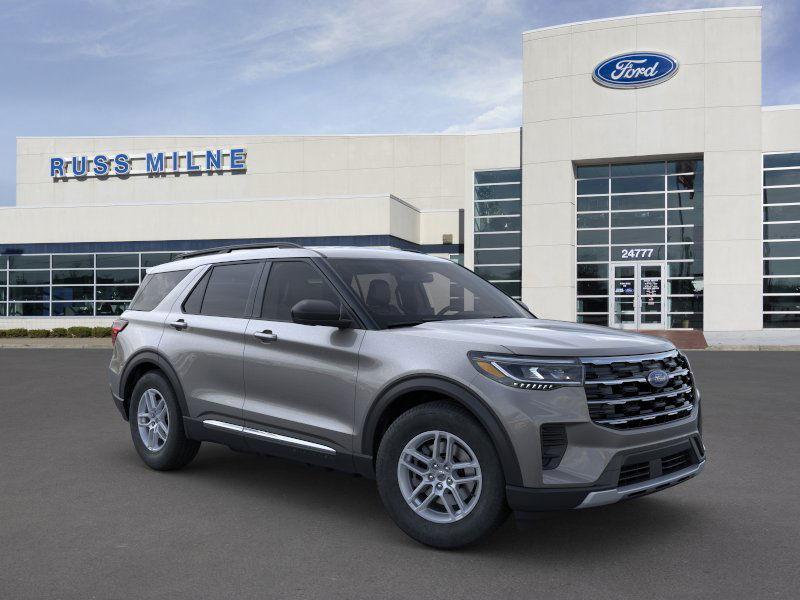 new 2025 Ford Explorer car, priced at $40,695