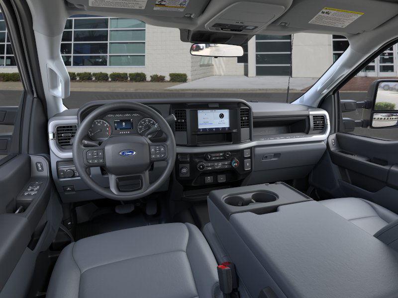 new 2025 Ford F-250 car