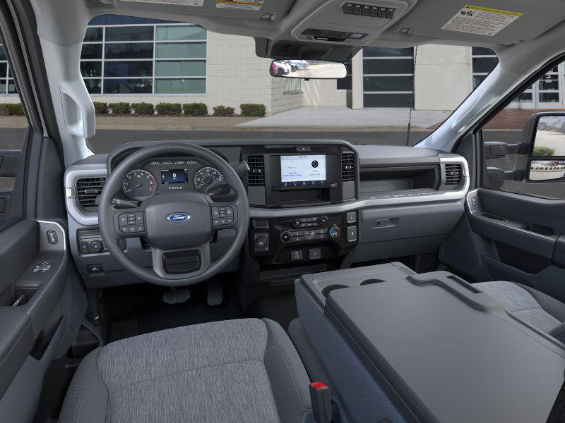 new 2025 Ford F-250 car, priced at $52,650