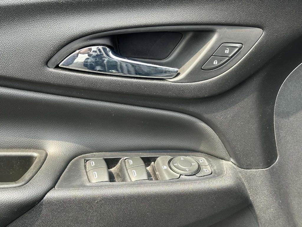 used 2020 Chevrolet Equinox car, priced at $19,995