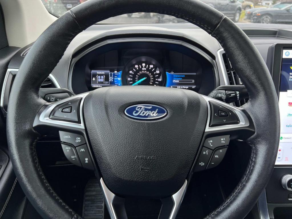 used 2022 Ford Edge car, priced at $27,995