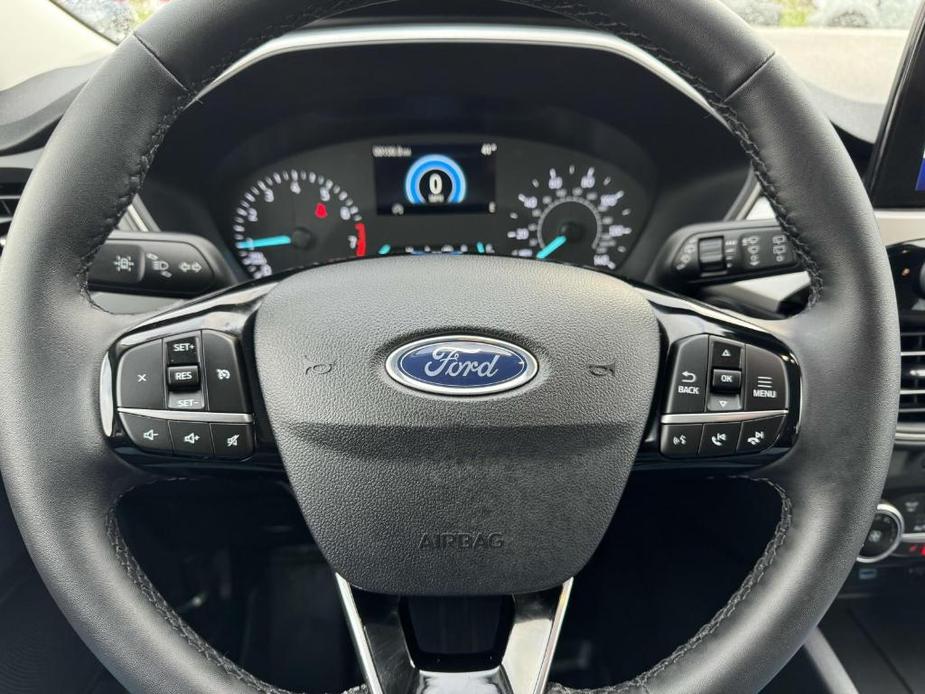 used 2022 Ford Escape car, priced at $23,995