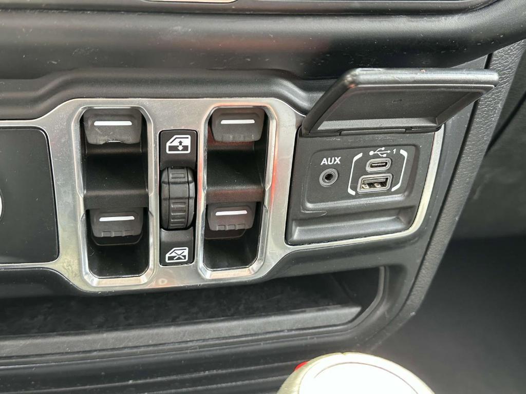 used 2021 Jeep Wrangler Unlimited car, priced at $33,995