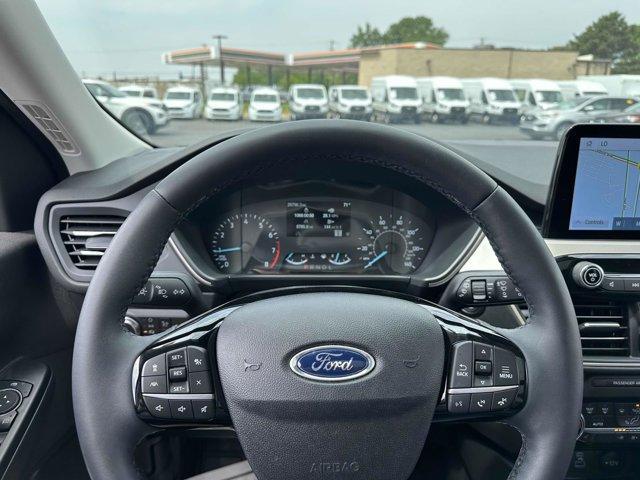used 2022 Ford Escape car, priced at $24,995