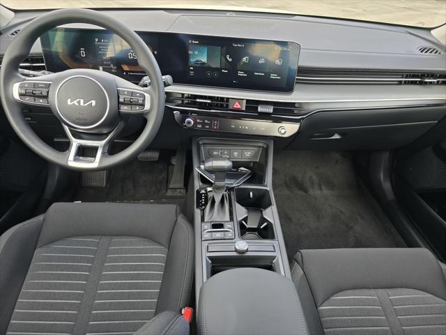 new 2025 Kia K5 car