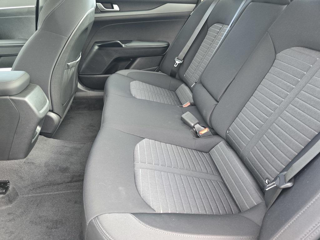 new 2025 Kia K5 car