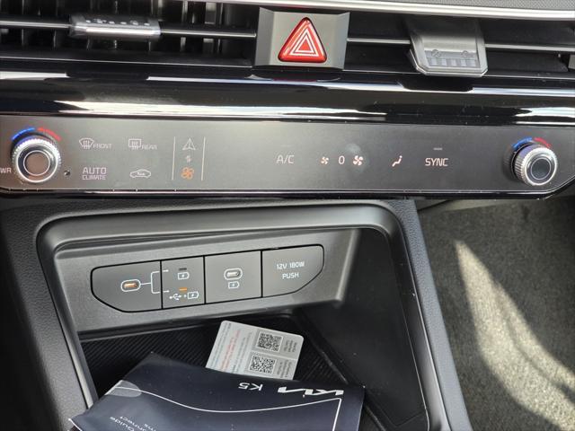 new 2025 Kia K5 car