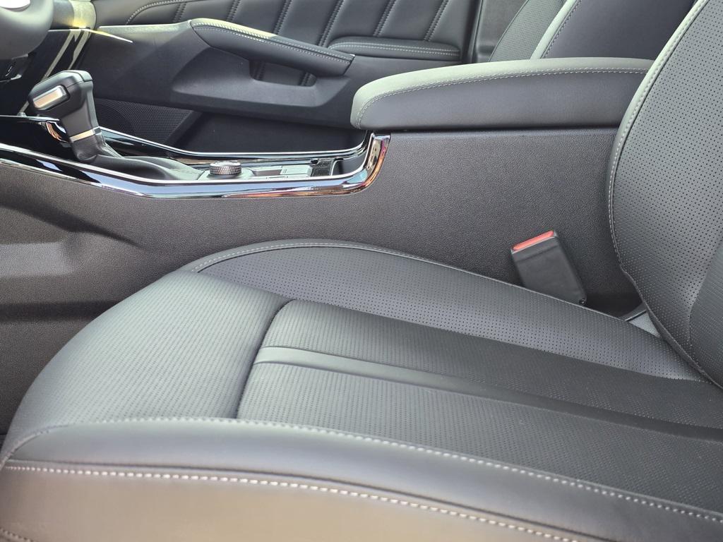 new 2025 Kia Sorento car, priced at $40,705