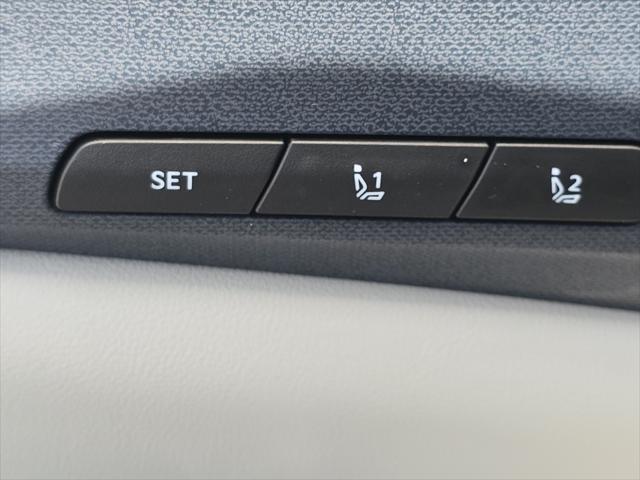 new 2025 Kia Carnival Hybrid car, priced at $43,445