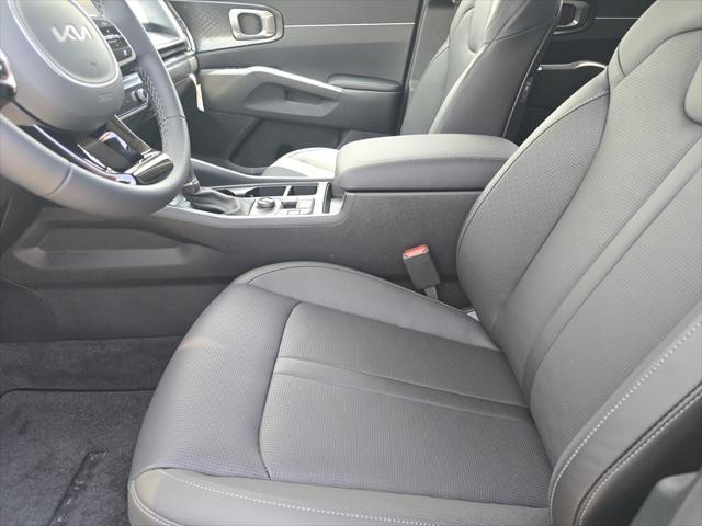 new 2025 Kia Sorento car, priced at $38,495