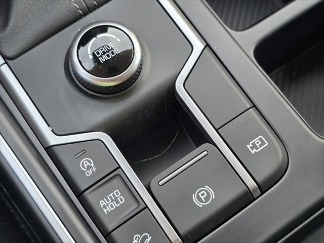 new 2025 Kia Sorento car, priced at $32,900