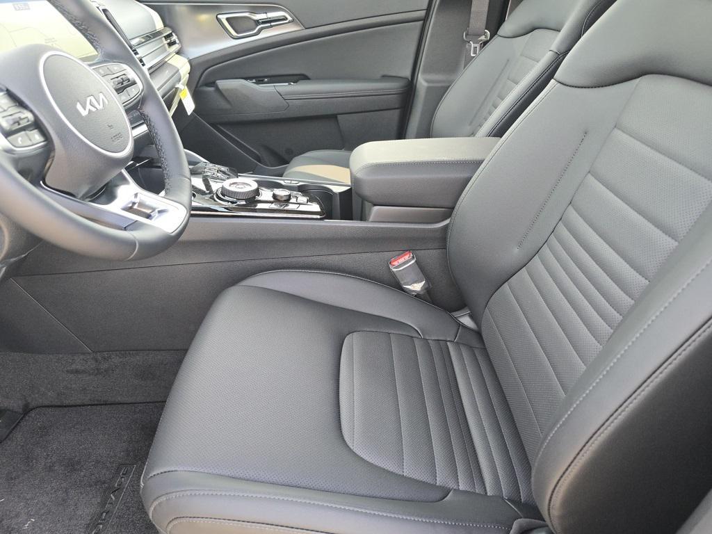 new 2025 Kia Sportage Hybrid car, priced at $38,580