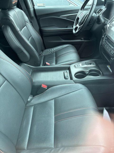 used 2022 Honda Pilot car, priced at $35,989