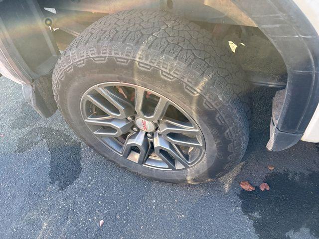 used 2022 GMC Sierra 1500 car, priced at $42,576