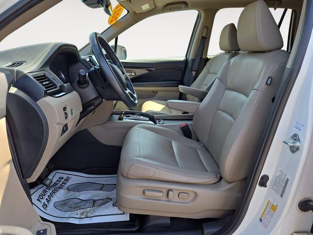 used 2022 Honda Pilot car, priced at $35,989