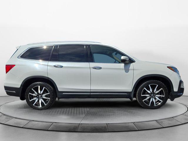 used 2022 Honda Pilot car, priced at $35,989