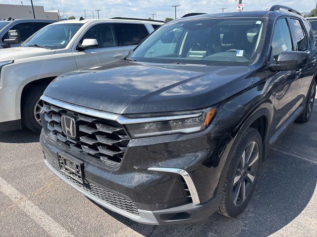 used 2024 Honda Pilot car, priced at $47,989
