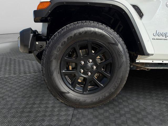 used 2023 Jeep Gladiator car, priced at $29,456