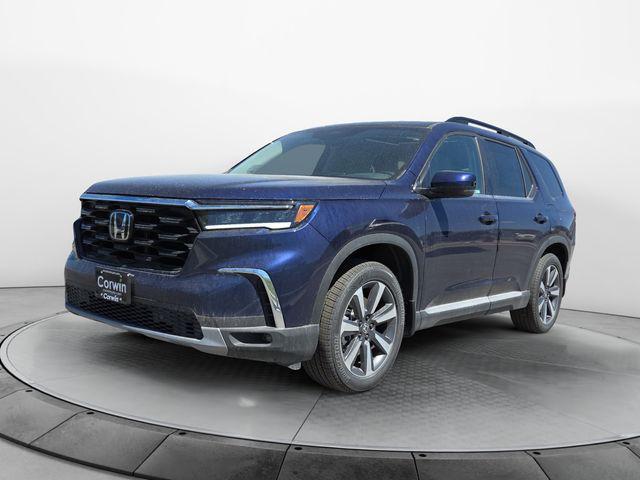new 2025 Honda Pilot car, priced at $51,050