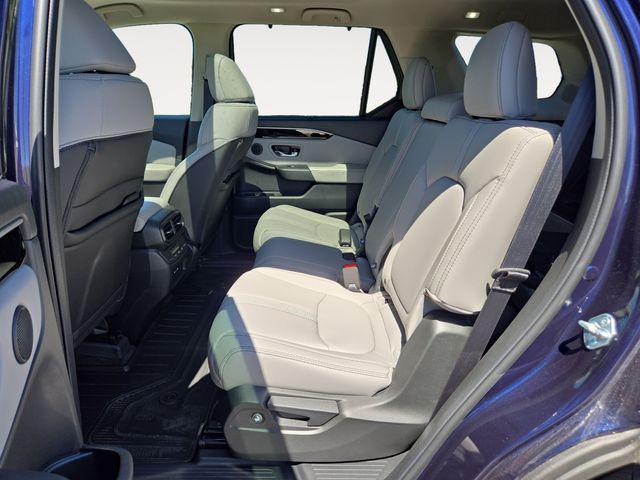 new 2025 Honda Pilot car, priced at $51,050