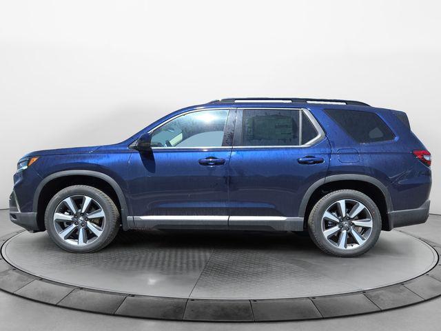 new 2025 Honda Pilot car, priced at $51,050